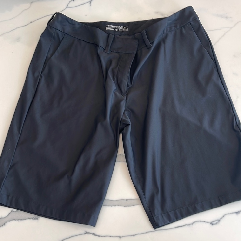 Size 12 Nike golf Bermuda shorts